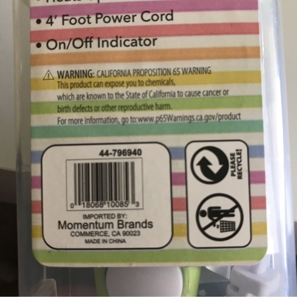 Travel Flat Iron Mini Corded in Case Heats In 30 Secs Momentum Brands - NIB - Picture 8 of 11